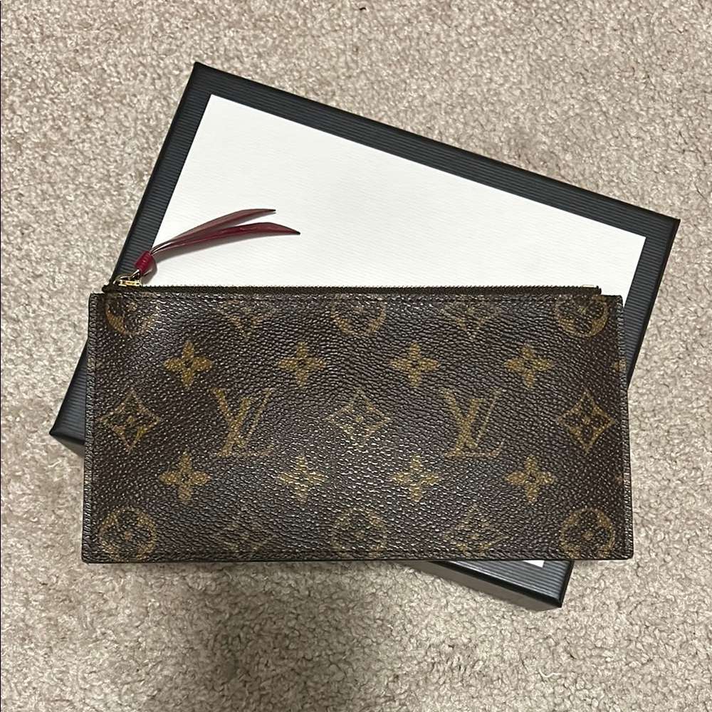 Louis Vuitton Monogram Clutch